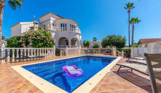Town house in Torrevieja, Spain, La Siesta - El Salado - Torreta area, 5 bedrooms, 279 m2 - #ASV-4-CH-Z520/1267 image 0
