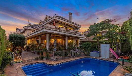 Villa in Torrevieja, Spain, La veleta area, 7 bedrooms, 800 m2 - #ASV-1873/846 image 0