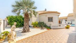 Villa in Orihuela Costa, Spain, Playa Flamenca area, 4 bedrooms, 125 m2 - #ASV-4-CH-Z518/1267 image 4