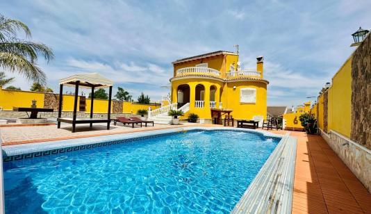 Villa in Orihuela, Spain, Urb. Montepinar area, 5 bedrooms, 201 m2 - #ASV-29-MH-230/6105 image 0