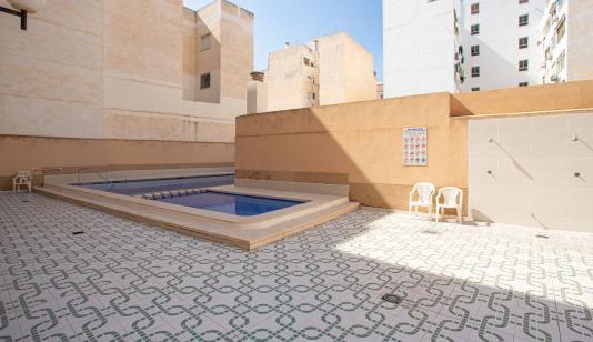 Купить недвижимость в Торревьеха, Испания. Район Centro, 2 спальни, 71 м2 image 0