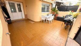 Casa en una de las mejores zona de los Alcazares image 1