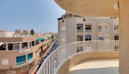 SE VENDE BONITO Y LUMINOSO APARTAMENTO EN AVD. DE LAS HABANERAS!!!! GARAJE Y TRASTERO OPCIONAL!!! image 4