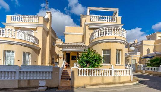 Town house in Orihuela Costa, Spain, Los Altos area, 3 bedrooms, 105 m2 - #ASV-BR-001-25/13282 image 0