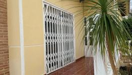 Ориуэла Коста, Испания. Недвижимость. Район Playa Flamenca, 4 спальни, 172 м2 image 2