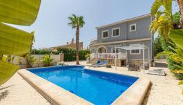 Недвижимость в Испании купить. Район La marina, 5 спален, 273 м2 image 1