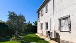 Torrevieja real estate, Villa for sale. La Siesta area, 5 bedrooms, 220 m² image 4
