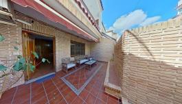 Bungalow for sale in Torrevieja, Spain. Playa de los Locos area, 3 bedrooms, 115 m² image 1