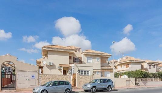 Town house in Orihuela Costa, Spain. La Zenia area, 3 bedrooms, 95 m² image 0