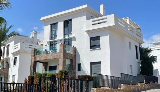 Apartment in Orihuela Costa, Spain. Las Ramblas area, 2 bedrooms, 81 m² image 0