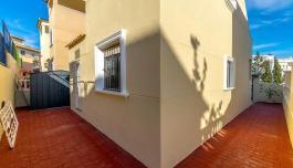 Buy an Town house in Spain, Orihuela Costa. Las Filipinas area, 3 bedrooms, 100 m² image 4