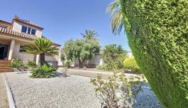 Property for sale. Mil Palmeras area, 4 bedrooms, 342 m² image 4