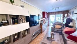 Torrevieja, real estate. Centro area, 4 bedrooms, 135 m² image 2