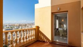 Bienes raíces Torrevieja, Ático en venta. Zona de la  Playa de los Locos, 3 dormitorios, 200 m² image 3