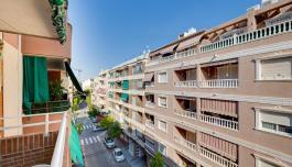 Comprar una vivienda en Torrevieja, España. Zona de la  Playa del Cura, 3 dormitorios, 91 m² image 2