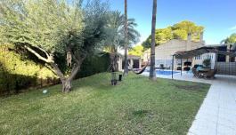 Town house for sale in Torrevieja, Spain. Los Balcones area, 3 bedrooms, 257 m² image 1