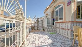 Buy an Bungalow in Spain, Torrevieja. El limonar area, 2 bedrooms, 54 m² image 1