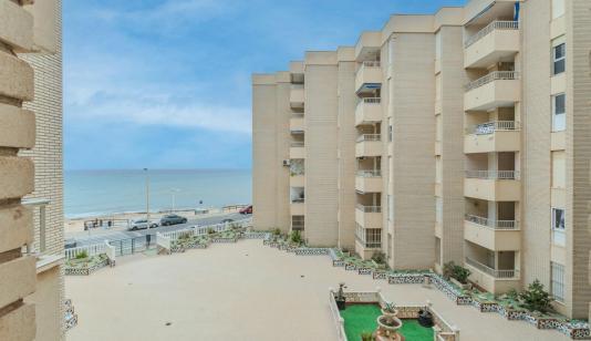 Buy real estate in Torrevieja, Spain. Playa de los Locos area, 3 bedrooms, 117 m² image 0