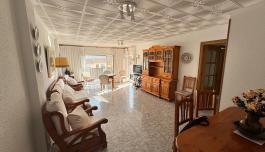 Real estate Guardamar del Segura, Apartment for sale. Pueblo area, 3 bedrooms, 124 m² image 1