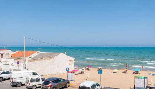 Real estate Guardamar del Segura, Apartment for sale. Pueblo area, 3 bedrooms, 107 m² image 0