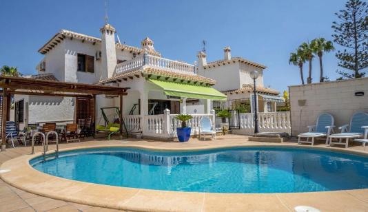 Orihuela Costa, real estate. La Zenia area, 3 bedrooms, 220 m² image 0