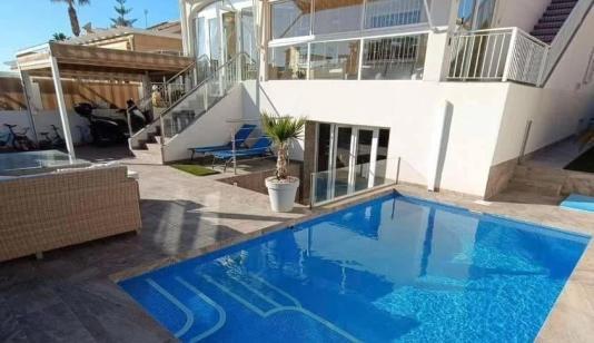 Buy an Villa in Orihuela Costa, Spain. La Florida area, 3 bedrooms, 203 m² image 0