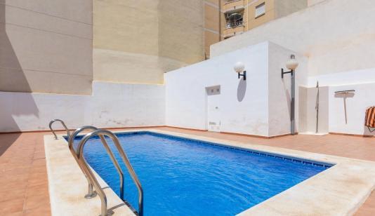 Torrevieja bienes raíces, Piso en venta. Zona de la  Centro, 2 dormitorios, 65 m² image 0