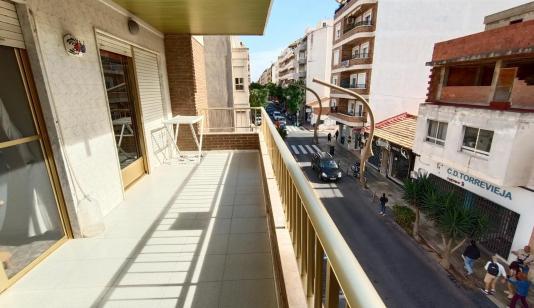 Buy an Apartment in Torrevieja, Spain. torrevieja area, 4 bedrooms, 234 m² image 0