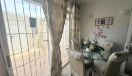 Bungalow in Torrevieja, Spain. Playa del Cura area, 2 bedrooms, 95 m² image 3