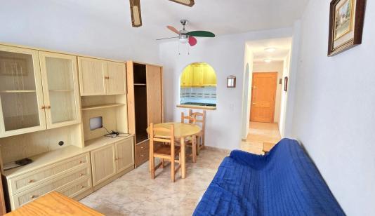 Venta de Estudio en Torrevieja, España. Zona de la  Playa del Cura, 34 m² image 0
