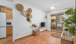 Buy an Apartment in Guardamar del Segura, Spain. Pueblo area, 3 bedrooms, 107 m² image 2
