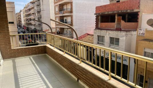 Apartment in Torrevieja, Spain. Centro area, 4 bedrooms, 200 m² image 0