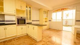 Buy property in Torrevieja, Spain. Centro area, 5 bedrooms, 218 m² image 5