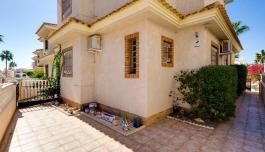 Orihuela Costa, Spain. Real Estate. Playa Flamenca area, 3 bedrooms, 105 m² image 4