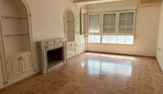 Buy an Apartment in Spain, Torrevieja. torrevieja area, 5 bedrooms, 218 m² image 0