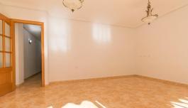Buy an Apartment in Torrevieja, Spain. Centro area, 4 bedrooms, 102 m² image 5