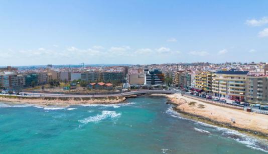Torrevieja bienes raíces, Piso en venta. Zona de la  Playa del Cura, 2 dormitorios, 84 m² image 0