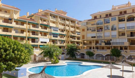 Torrevieja, недвижимость. Район La Mata, 2 спальни, 70 m² image 0