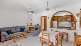 Property in Torrevieja. Avenida Habaneras area, 2 bedrooms, 67 m² image 5