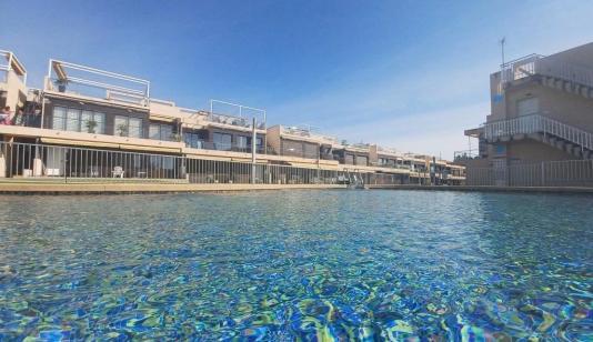 Housing in Spain. Pueblo Latino area, 2 bedrooms, 60 m² image 0