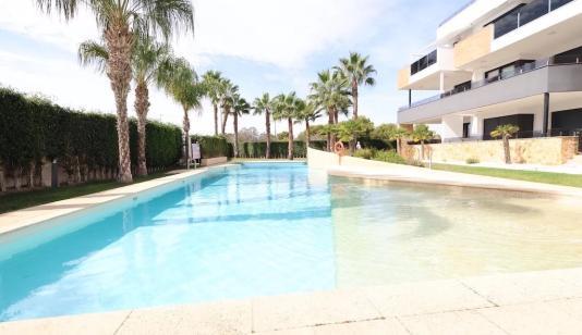Venta de Piso en Orihuela Costa, España. Zona de la  Las Mimosas, 2 dormitorios, 113 m² image 0