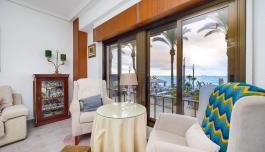 Property in Torrevieja. Paseo maritimo area, 4 bedrooms, 149 m² image 2