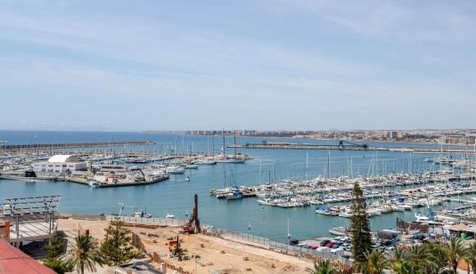 Buy an Apartment in Torrevieja, Spain. torrevieja area, 3 bedrooms, 126 m² image 0