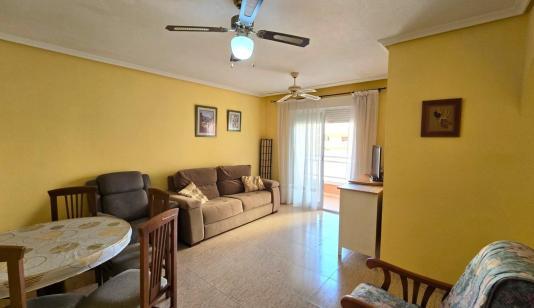 Venta de Piso en Torrevieja, España. Zona de la  Centro, 2 dormitorios, 75 m² image 0