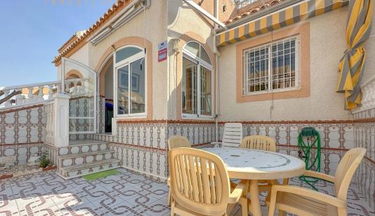 Buy an Bungalow in Spain, Torrevieja. El limonar area, 2 bedrooms, 54 m² image 0