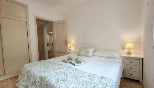 Apartment for sale in Torrevieja, Spain. Estacion de autobuses area, 2 bedrooms, 75 m² image 0