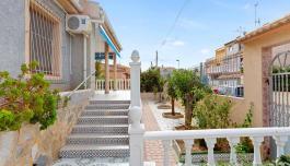 Torrevieja, Spain. Real Estate. Nueva Torrevieja area, 4 bedrooms, 152 m² image 5