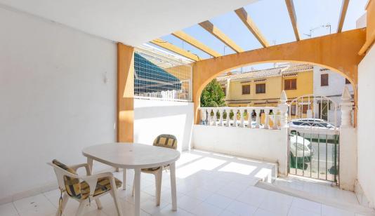 Property in Torrevieja. Avenida Habaneras area, 2 bedrooms, 67 m² image 0