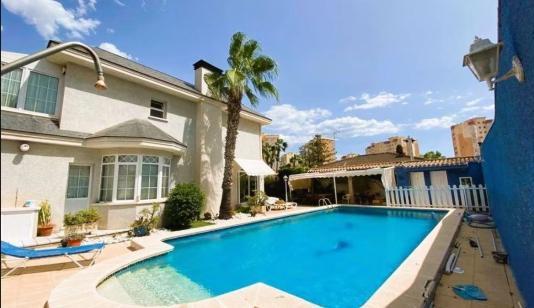 Orihuela Costa, España. Comprar un Duplex. Zona de la  Campoamor, 6 dormitorios, 376 m² image 0