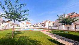 Bungalow for sale in Orihuela Costa, Spain. Playa Flamenca area, 2 bedrooms, 58 m² image 4
